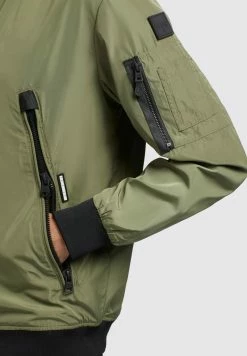 Khujo ASTILE2 - Bomberjacke - Olivgrün -Khujo Verkäufe 7f0272f37f694818808aeaa55bb2c546